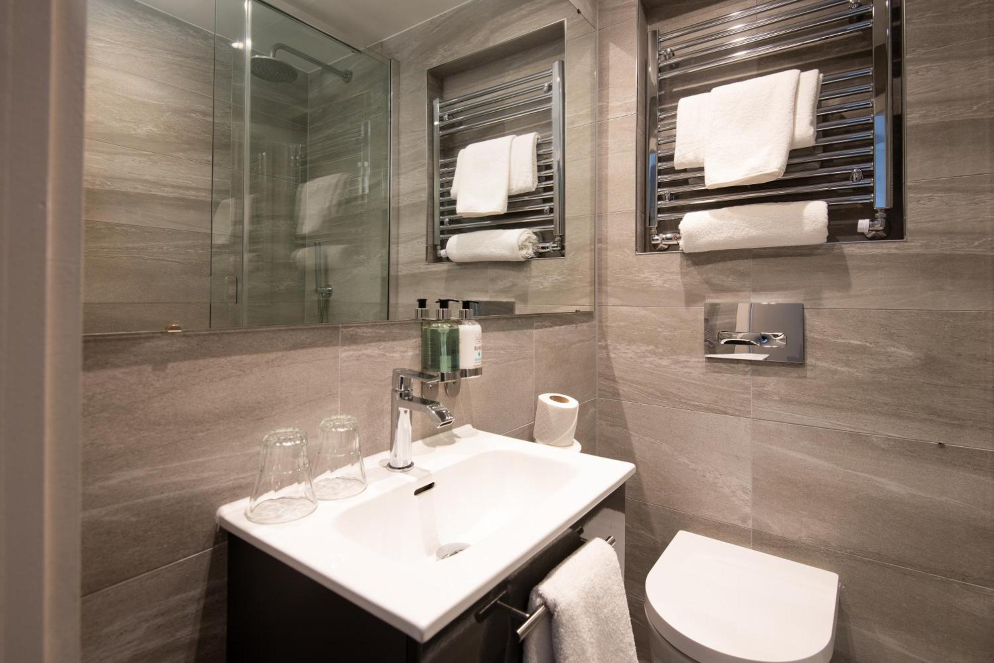 Windermere Rooms At The Wateredge Inn Ambleside Extérieur photo